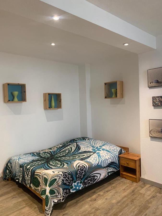 Studio 24M2 Intra-Muros أفينيون الغرفة الصورة